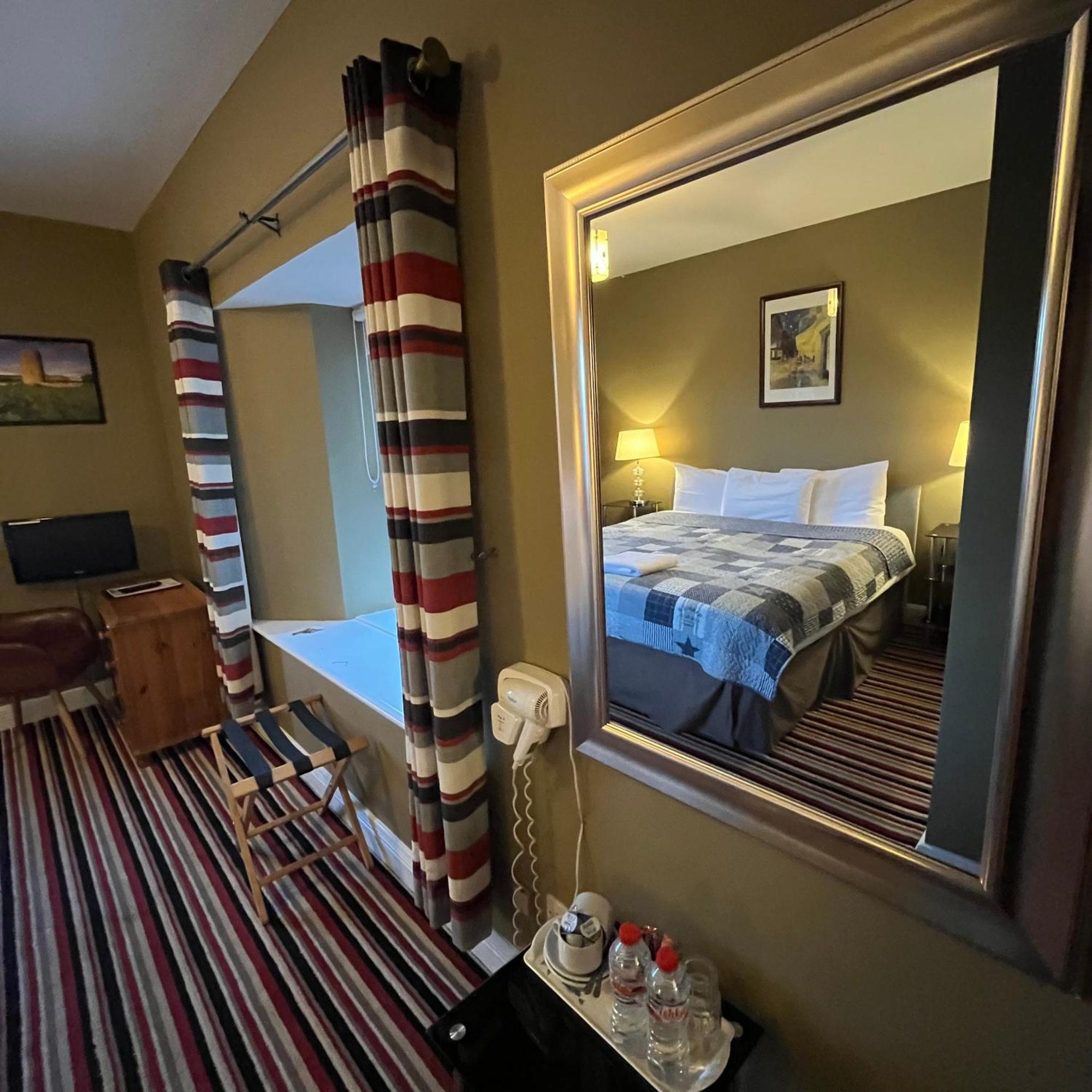 The Yeats County Inn Hotel Tubbercurry Екстер'єр фото