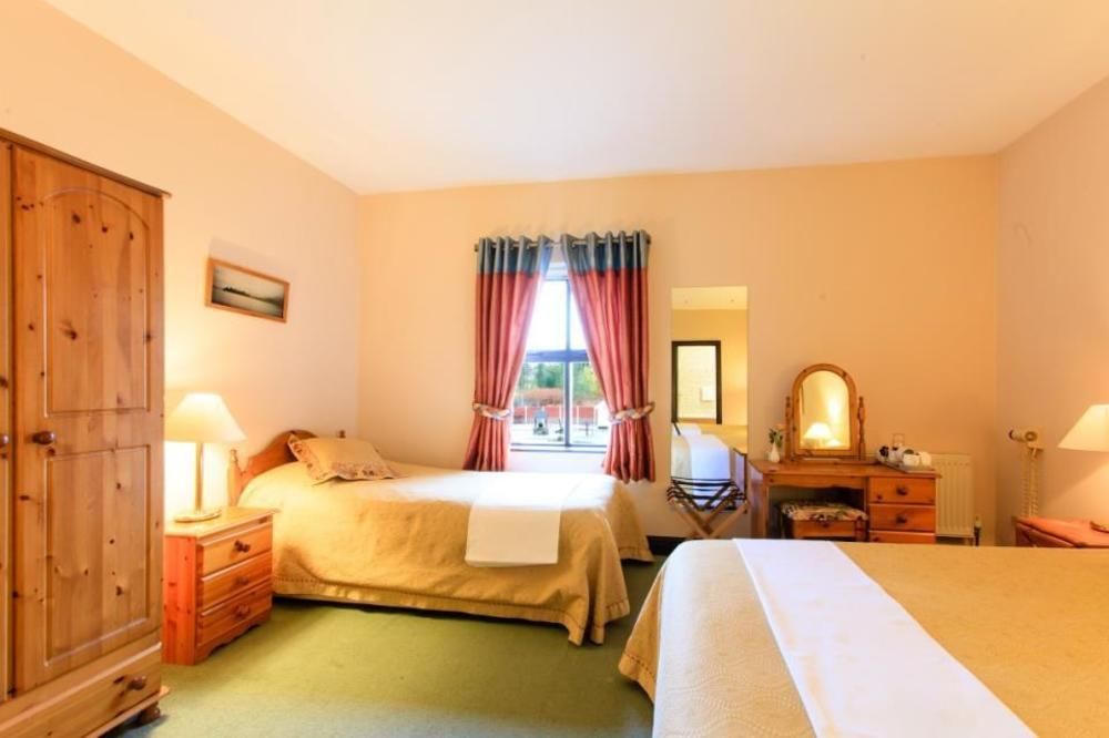 The Yeats County Inn Hotel Tubbercurry Екстер'єр фото